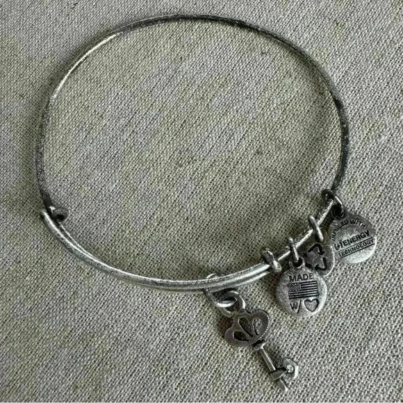 Alex and Ani Skeleton Key  Bracelet - Picture 1 of 3